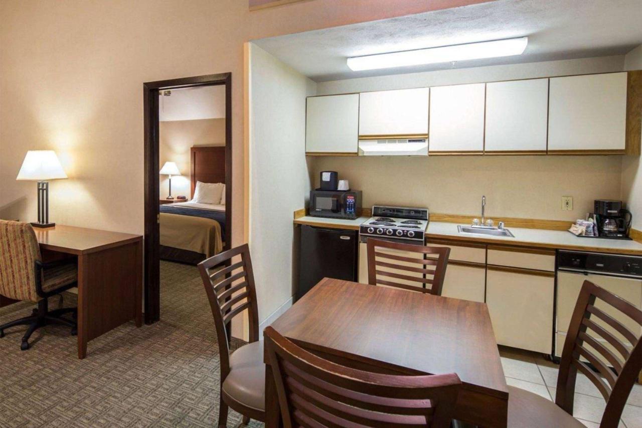 Wingate By Wyndham Anchorage Downtown - Ship Creek Hotel Buitenkant foto